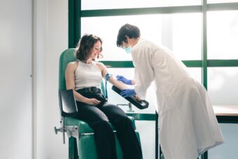 examen-médical-centre-recherche-médicale-biotrial-rennes